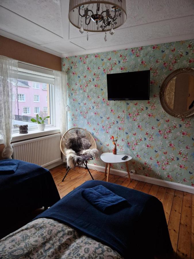 Guesthouse Hugo Sørvágur Extérieur photo