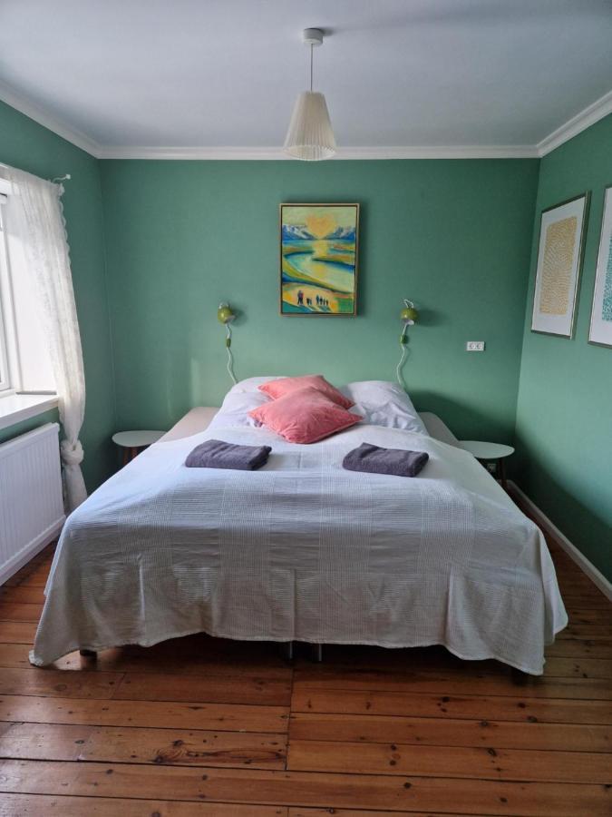 Guesthouse Hugo Sørvágur Extérieur photo