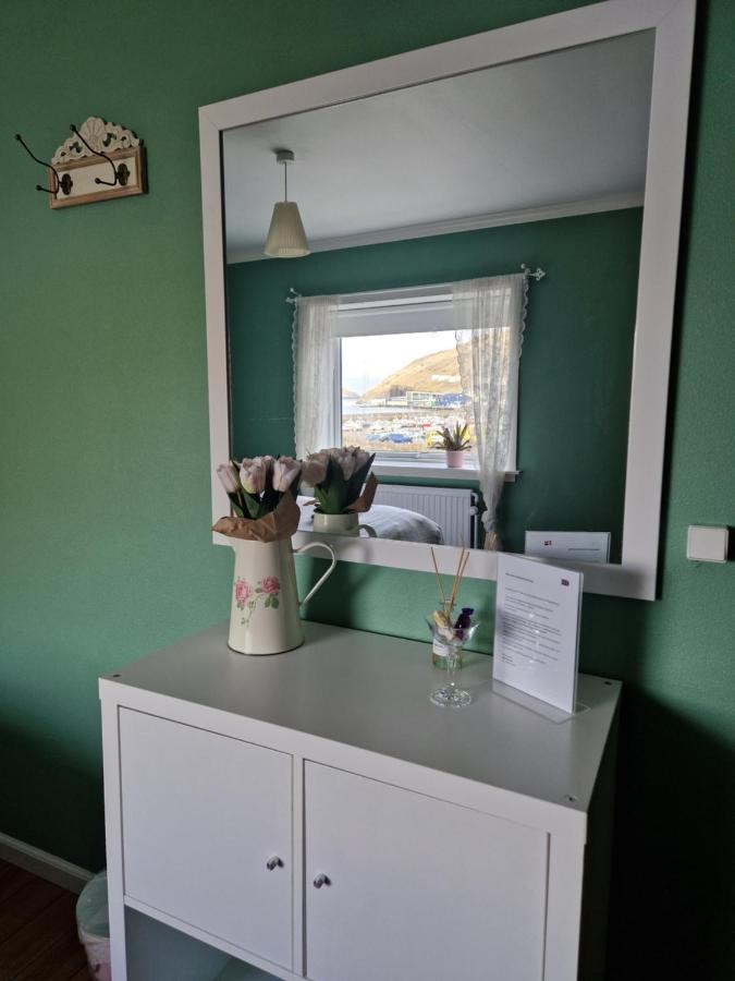 Guesthouse Hugo Sørvágur Extérieur photo